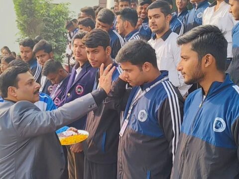 दिल्ली स्कूल ऑफ एक्सीलेंस के छात्रों ने रचा इतिहास, जेई मेन्स में सर्वाधिक अंक लाकर विद्यालय का बढ़ाया मान