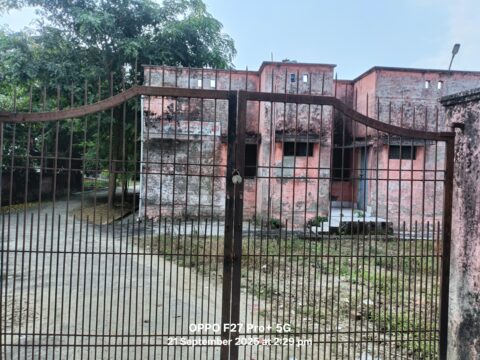 प्राथमिक स्वास्थ्य केंद्र जगदीशपुर पर लटका ताला, जिम्मेदारों की लापरवाही उजागर