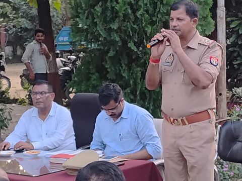 दूर्गा पूजा को लेकर उच्च अधिकारियों एवं जनप्रतिनिधि के साथ पीस कमेटी का बैठक हुआ सम्पन्न