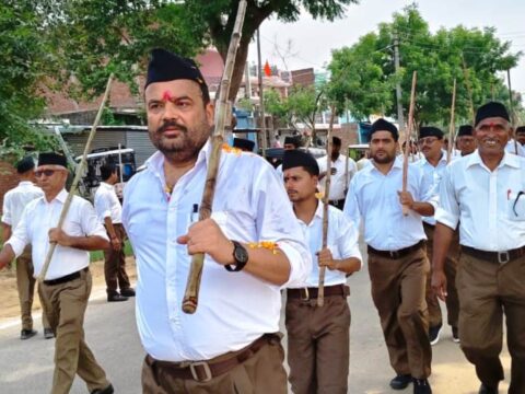 शस्त्र पूजन के साथ मां भारती की सेवा का संकल्प