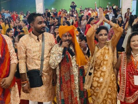 पारंपरिक सांस्कृतिक, संस्कृत से अलंकृत गरबा, डांडिया ( दुर्गा शक्ति) उत्सव का सफल आयोजन