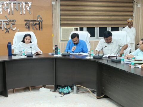 उद्योग बंधु व वाणिज्य बंधु की बैठक में उद्यमियों ने उठाईं समस्याएं